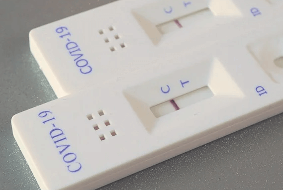 Corona-Schnelltests sind heiß begehrt und werden knapp